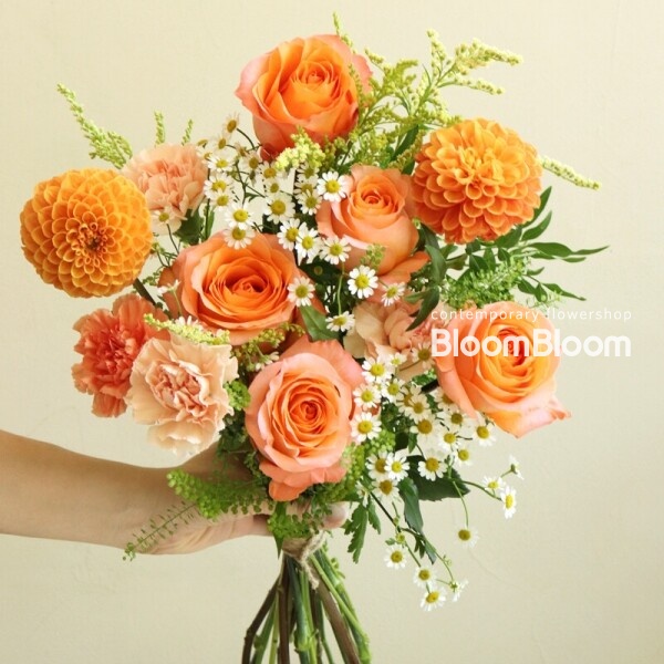블룸블룸본점,[꽃다발] 오렌지 장미+다알리아 꽃다발